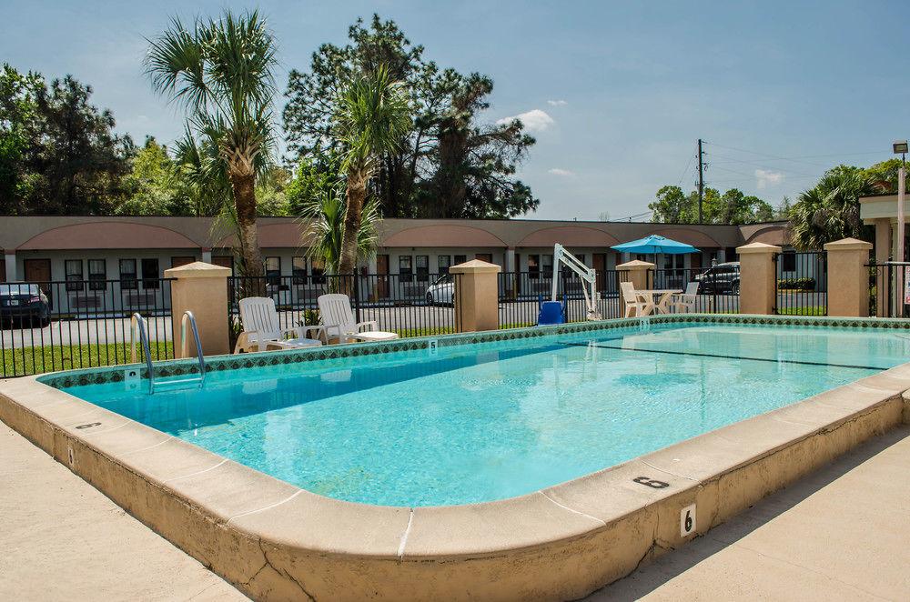 Econo Lodge Crystal River Exteriér fotografie