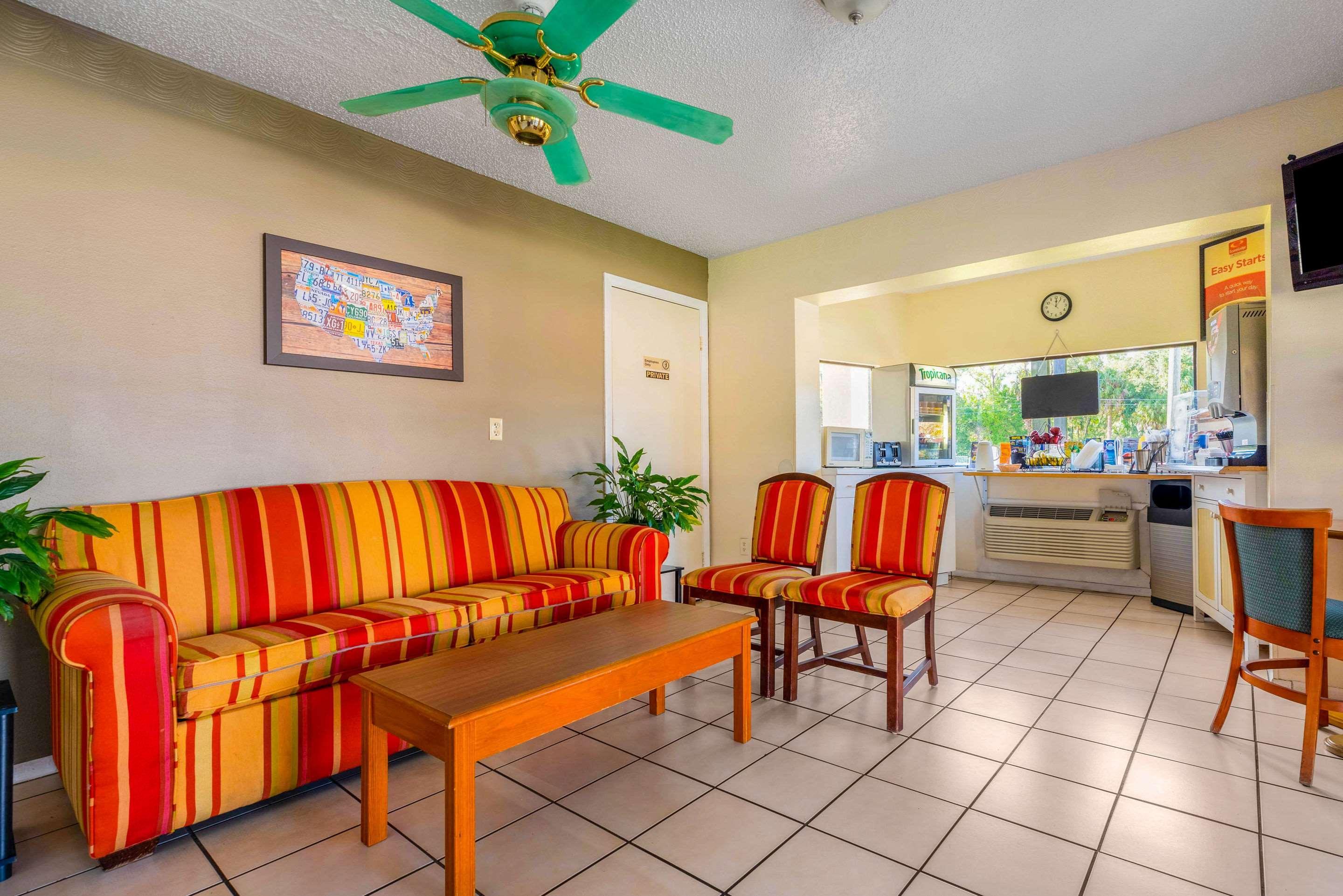 Econo Lodge Crystal River Exteriér fotografie