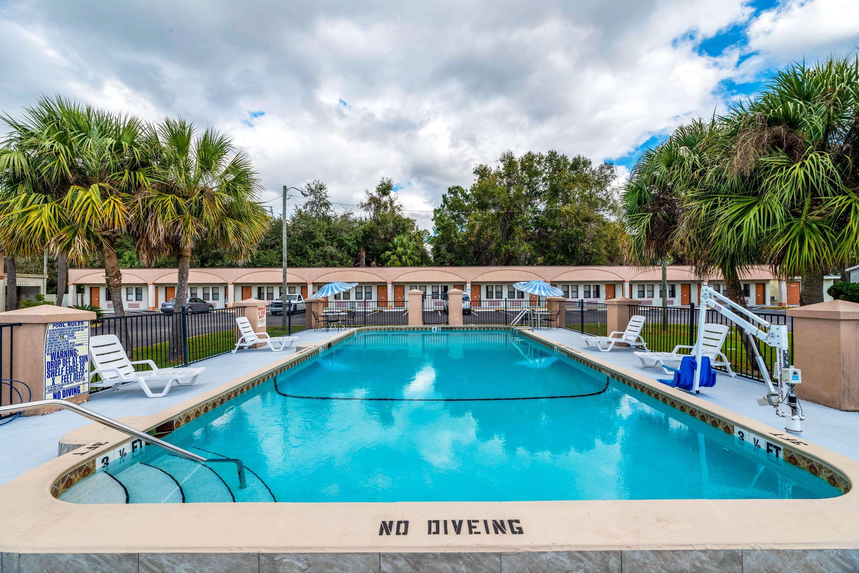 Econo Lodge Crystal River Exteriér fotografie